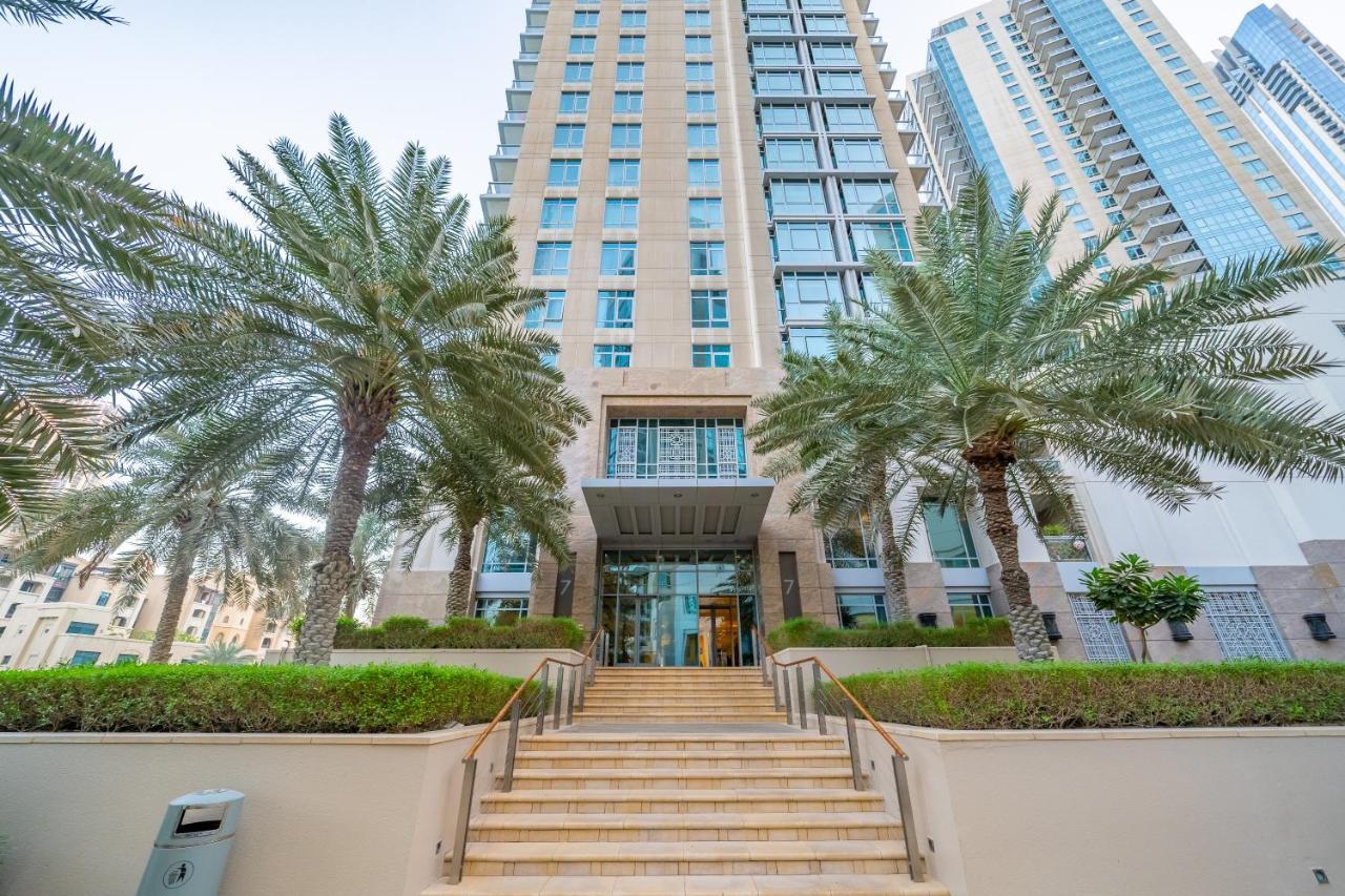 Chic And Zen Apartment, Near Burj Khalifa Tower Дубай Екстериор снимка